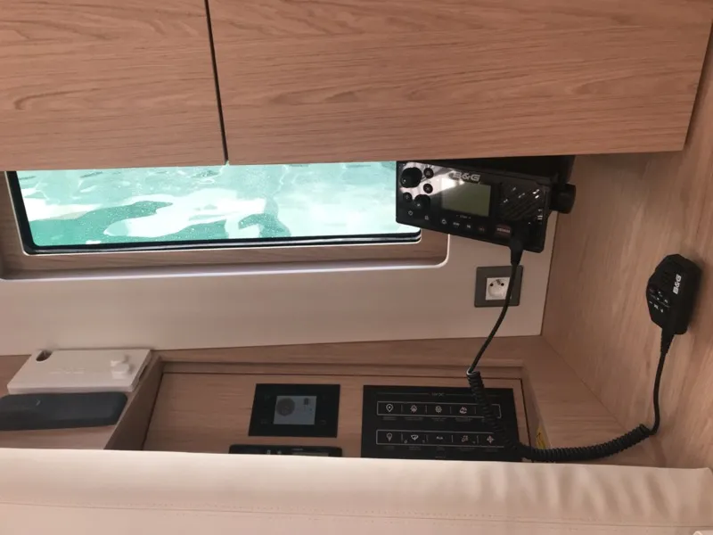 Oceanis 46.1 Becrux — фотография яхты 18