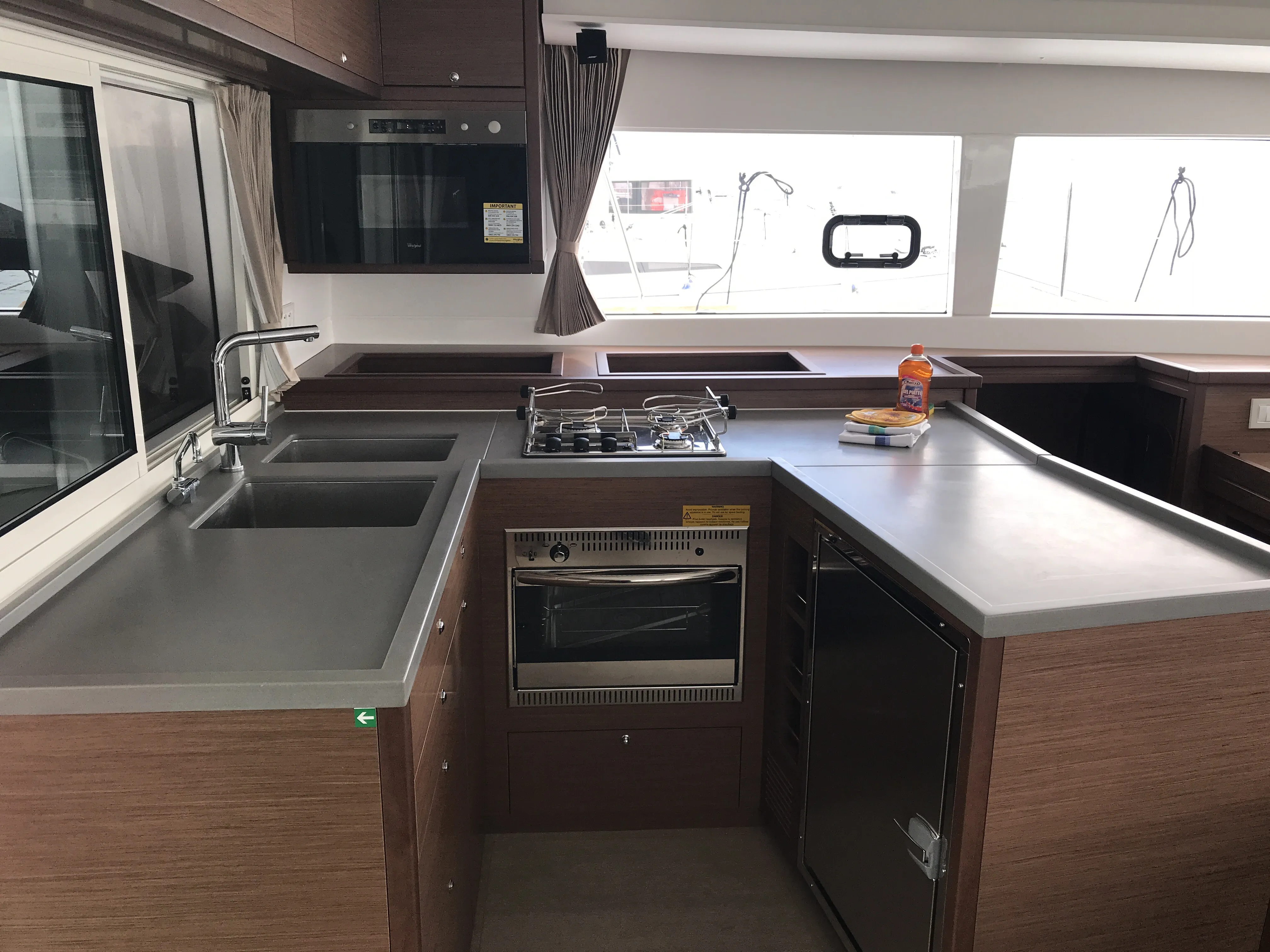 Lagoon 450 Fly Rigel Kentaurus — yacht photo 2
