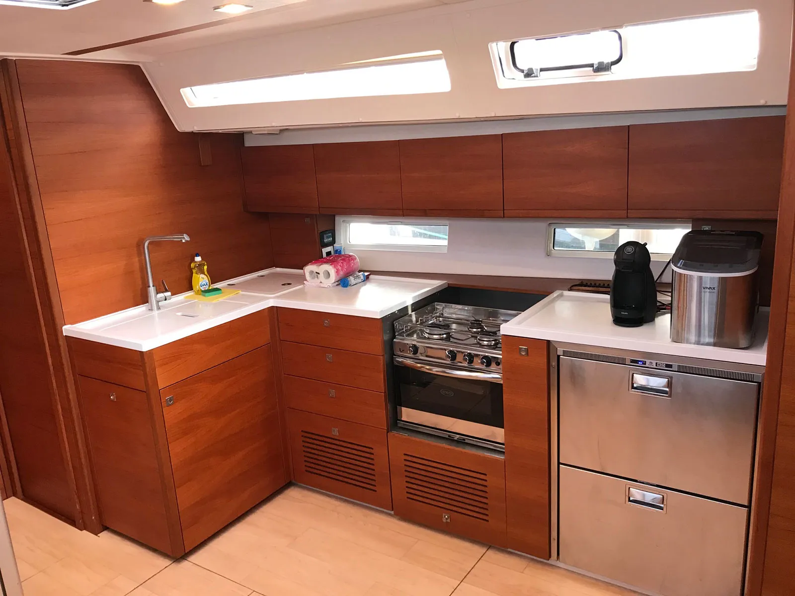 More 55 LIA OF SWEDEN — yacht photo 13