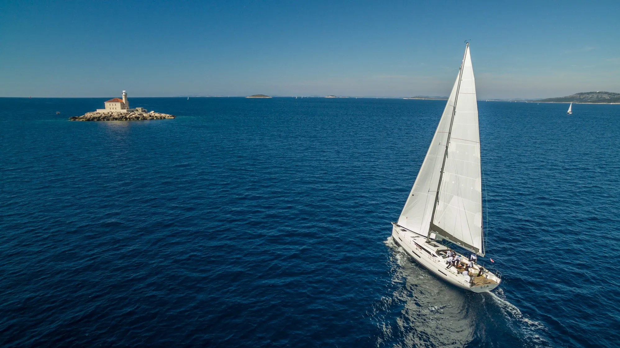 More 55 LIA OF SWEDEN — yacht photo 14