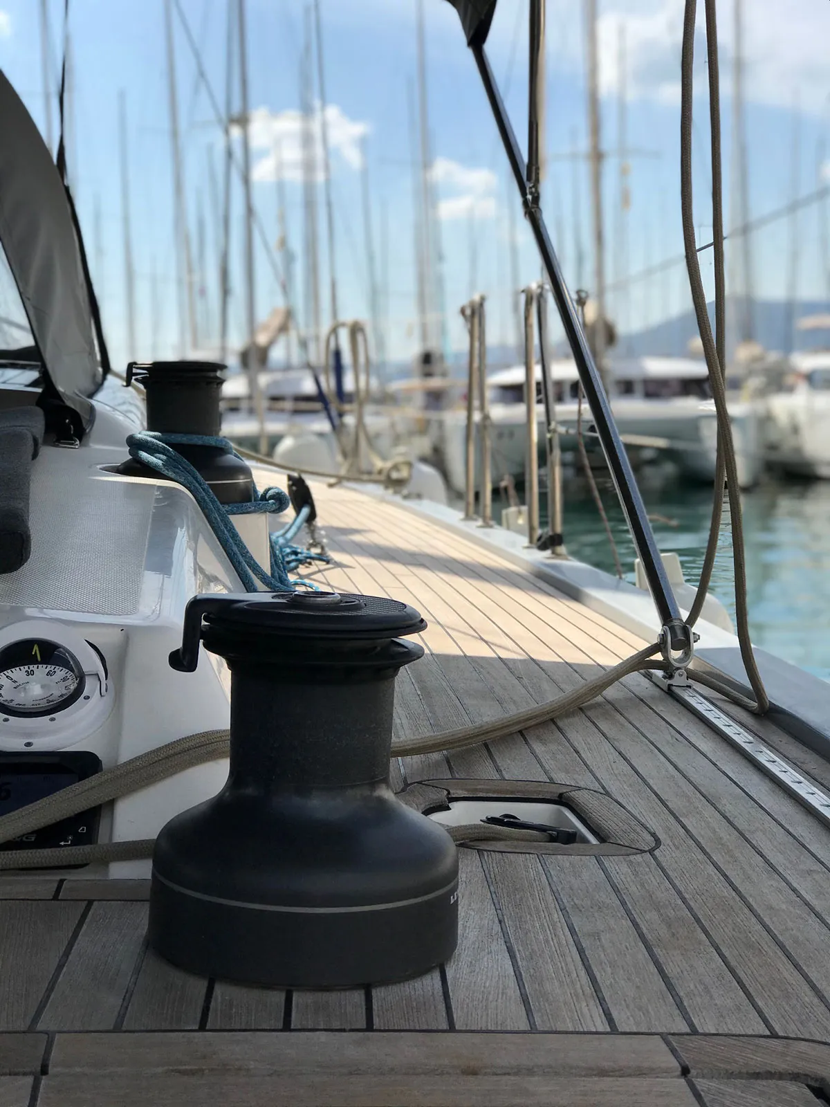 More 55 ATHENE — yacht photo 2