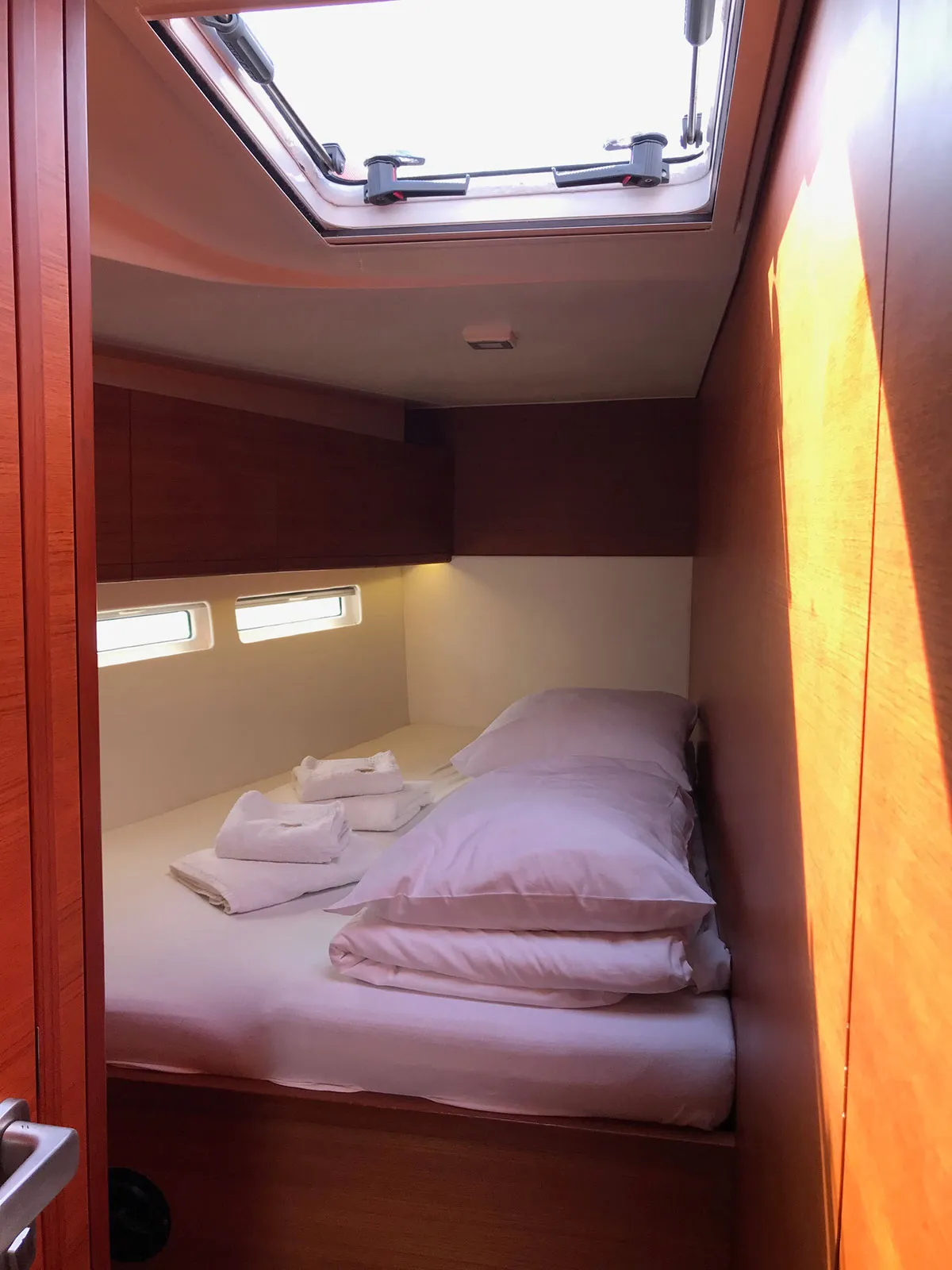 More 55 ATHENE — yacht photo 13