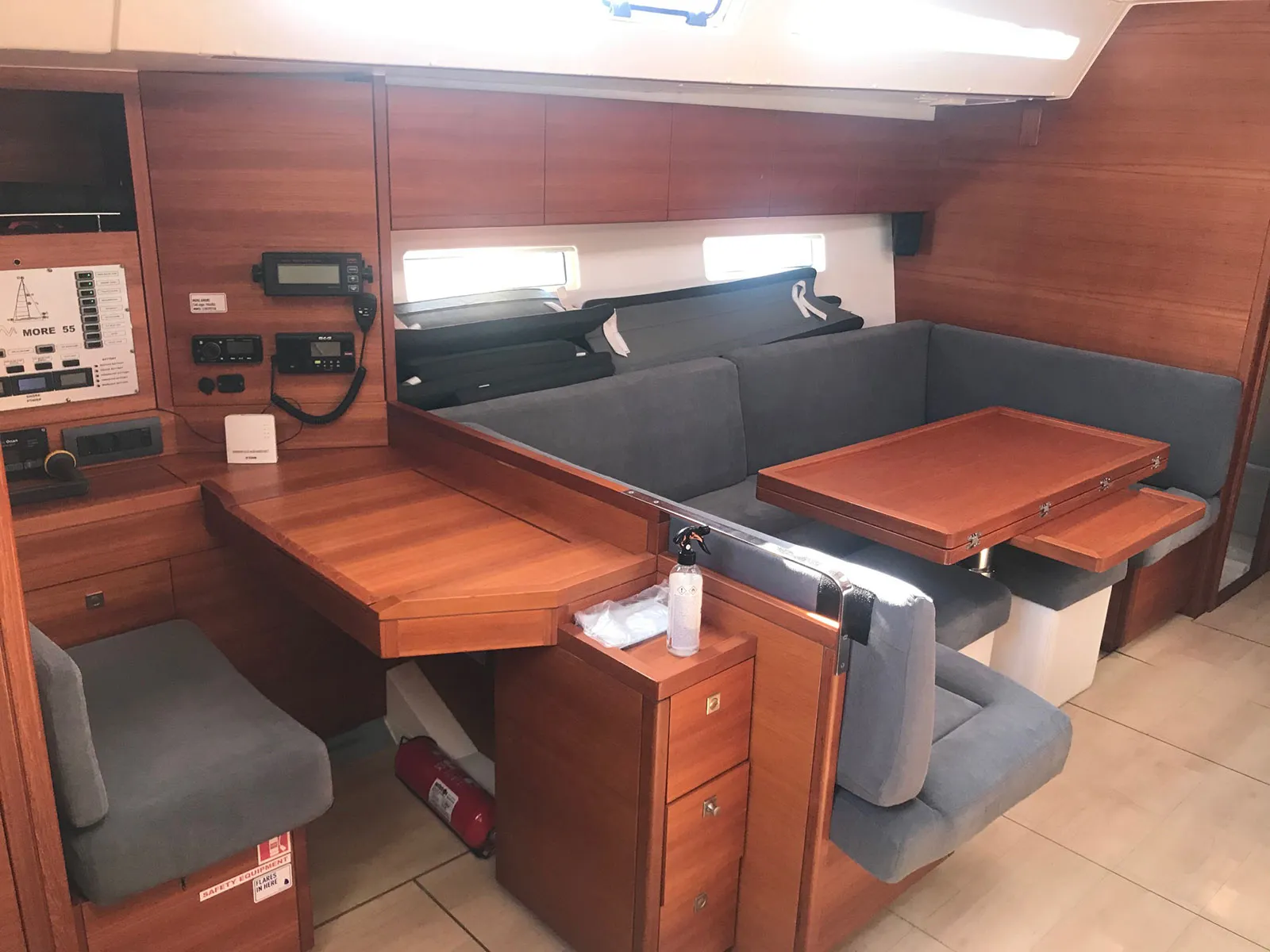 More 55 MORE AMORE — yacht photo 16