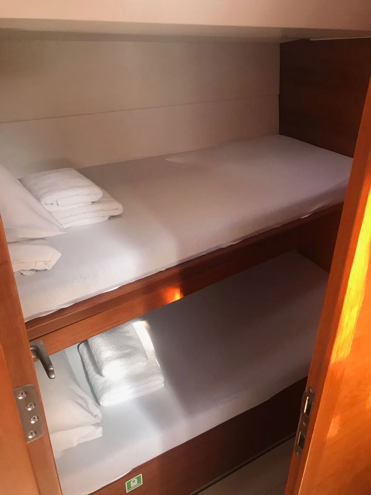 More 55 MORE AMORE — yacht photo 3