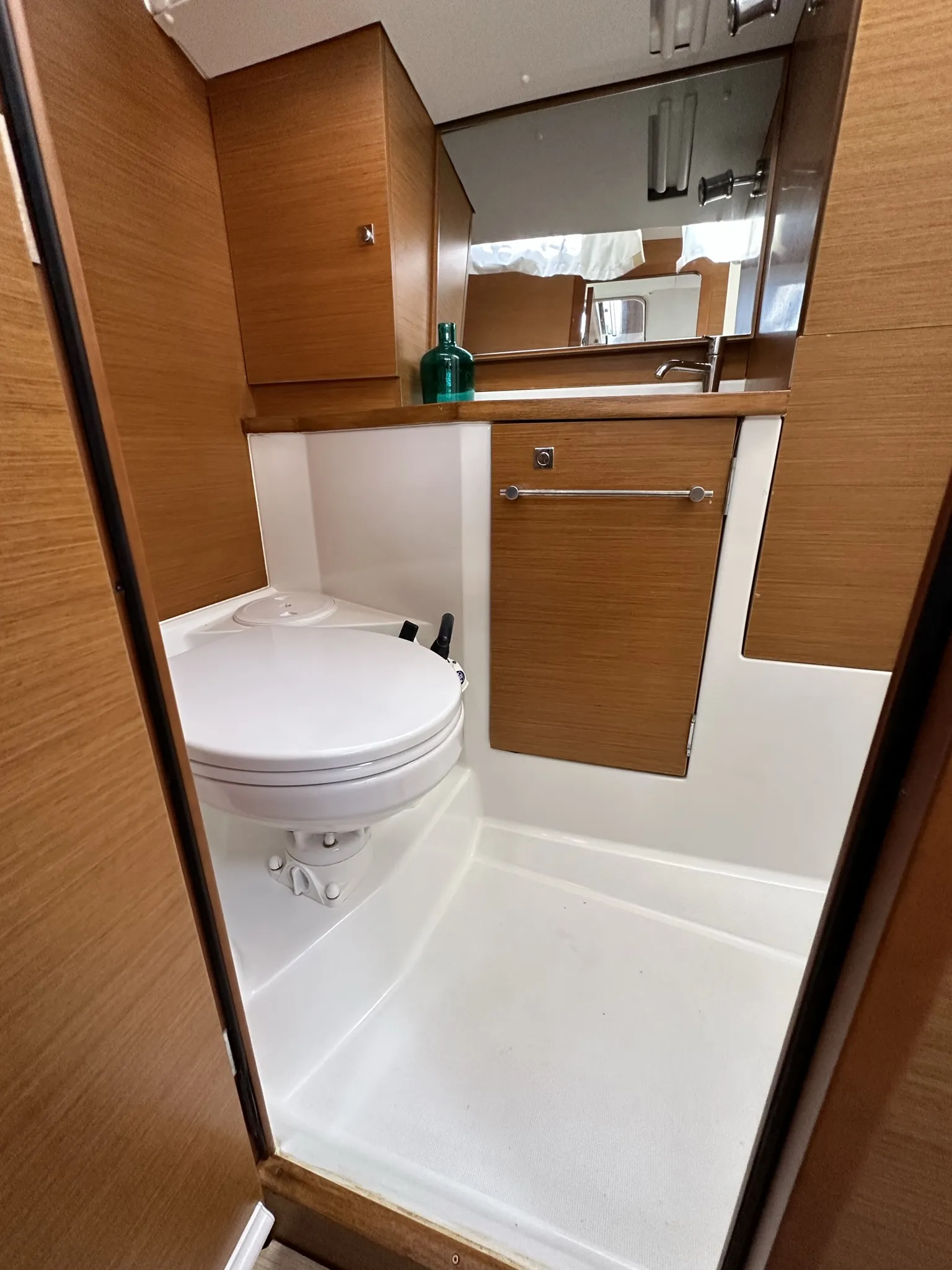 Sun Odyssey 389 Freddie — снимка на яхтата 8