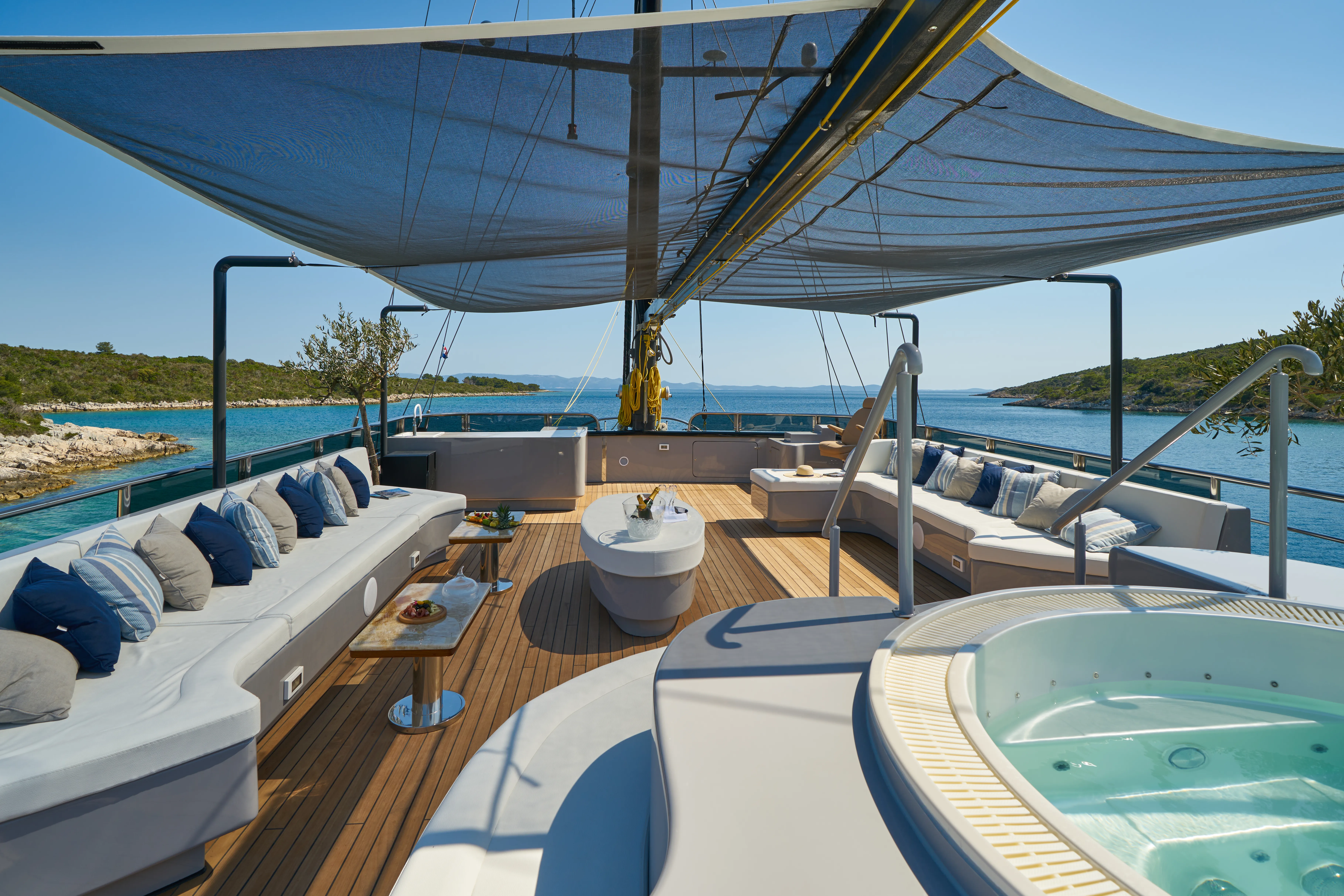 Luxury Sailing Yacht Rara Avis — jahtikuva 2