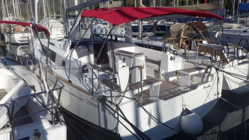 Oceanis 38.1 LUCE — yachtbilde 9