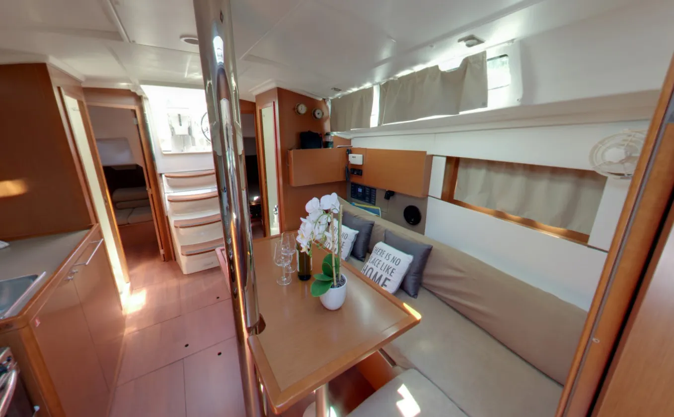 Oceanis 38.1 LUCE — yachtbilde 8