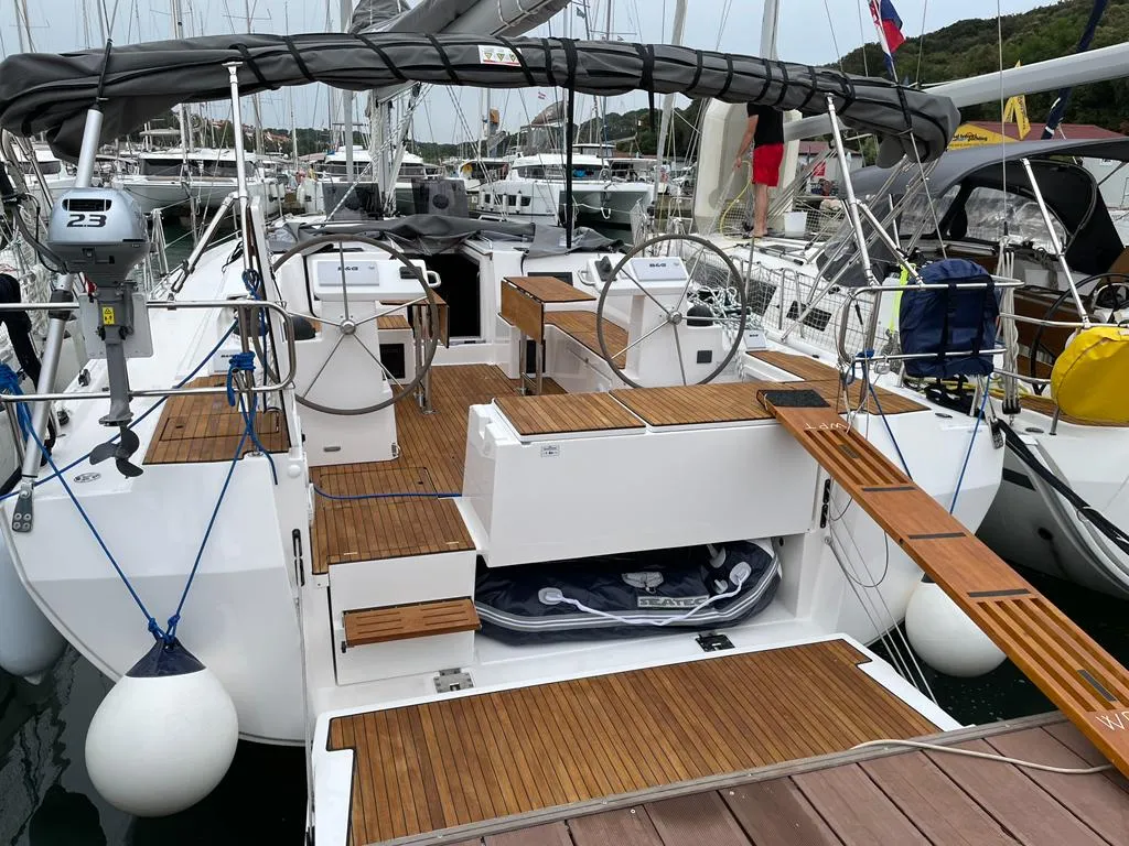 Bavaria C45 Style Libertas — фотография яхты 6