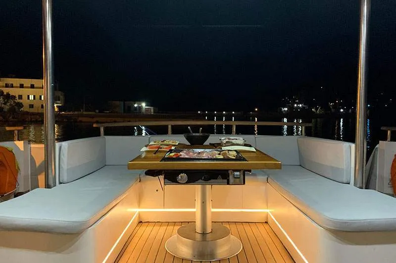 Motoryacht Maiora — yacht photo 10