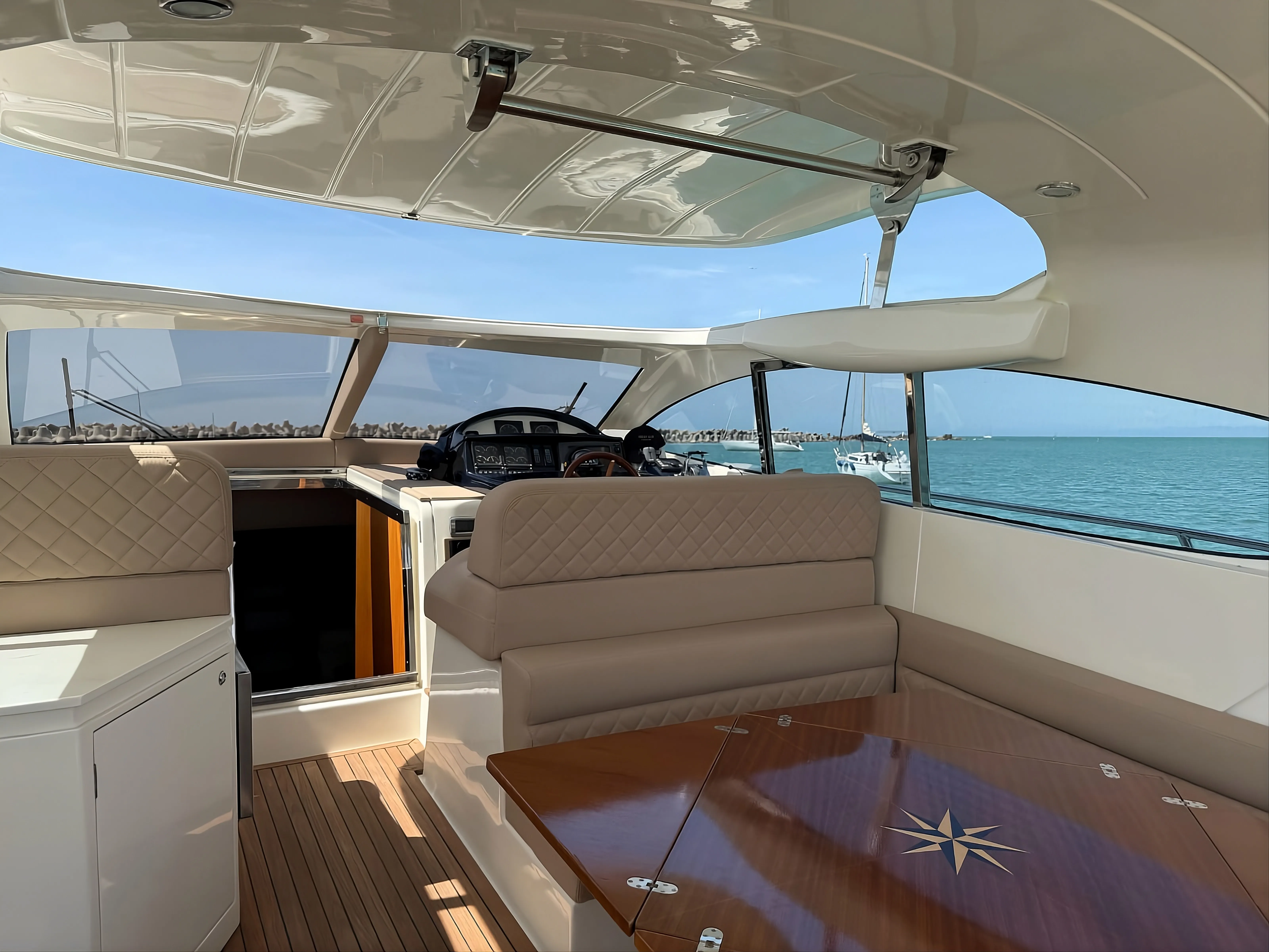 Conam 58S Terry Blue — yacht photo 16