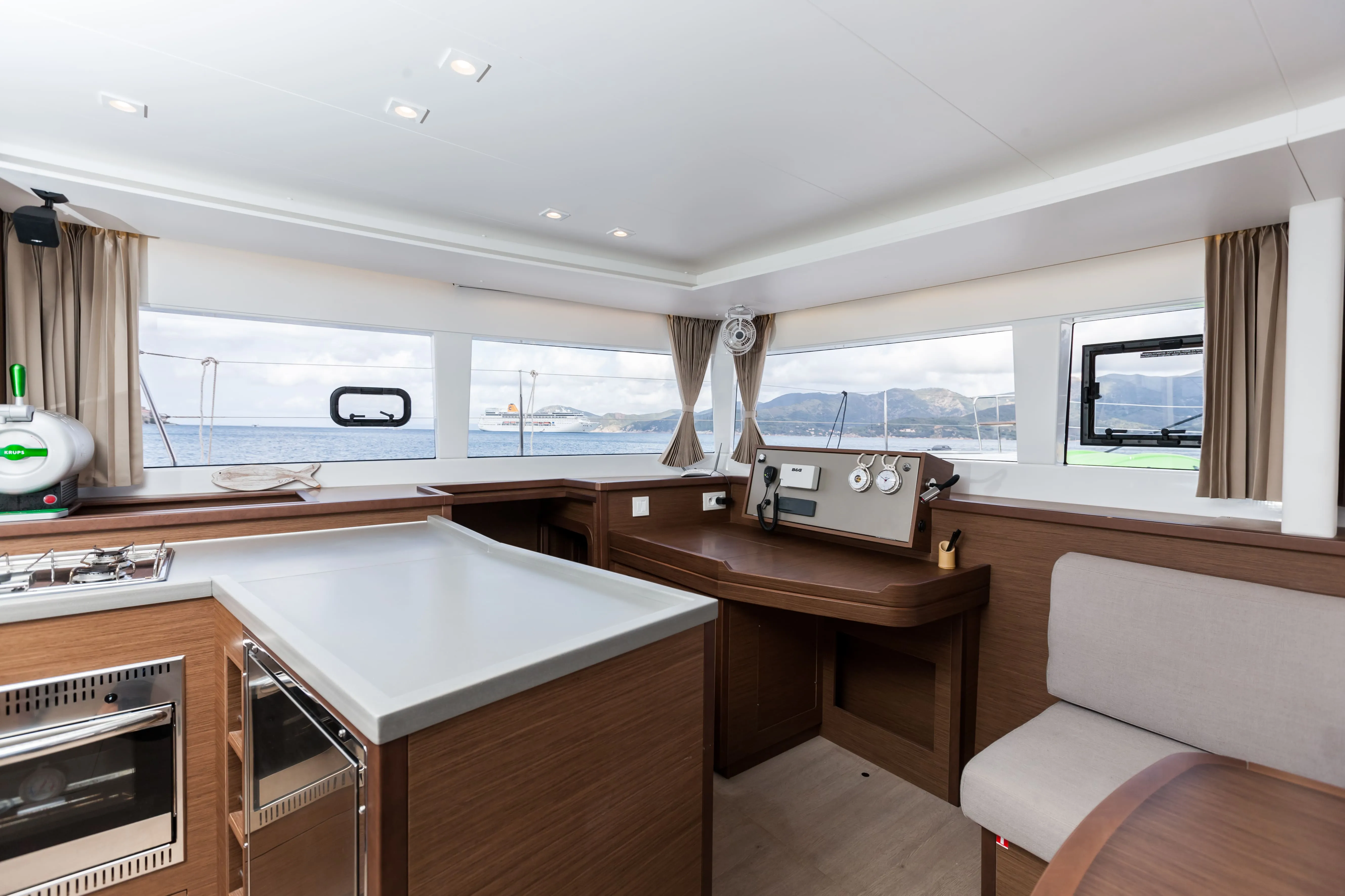 Lagoon 450 Fly Harael — yacht photo 32