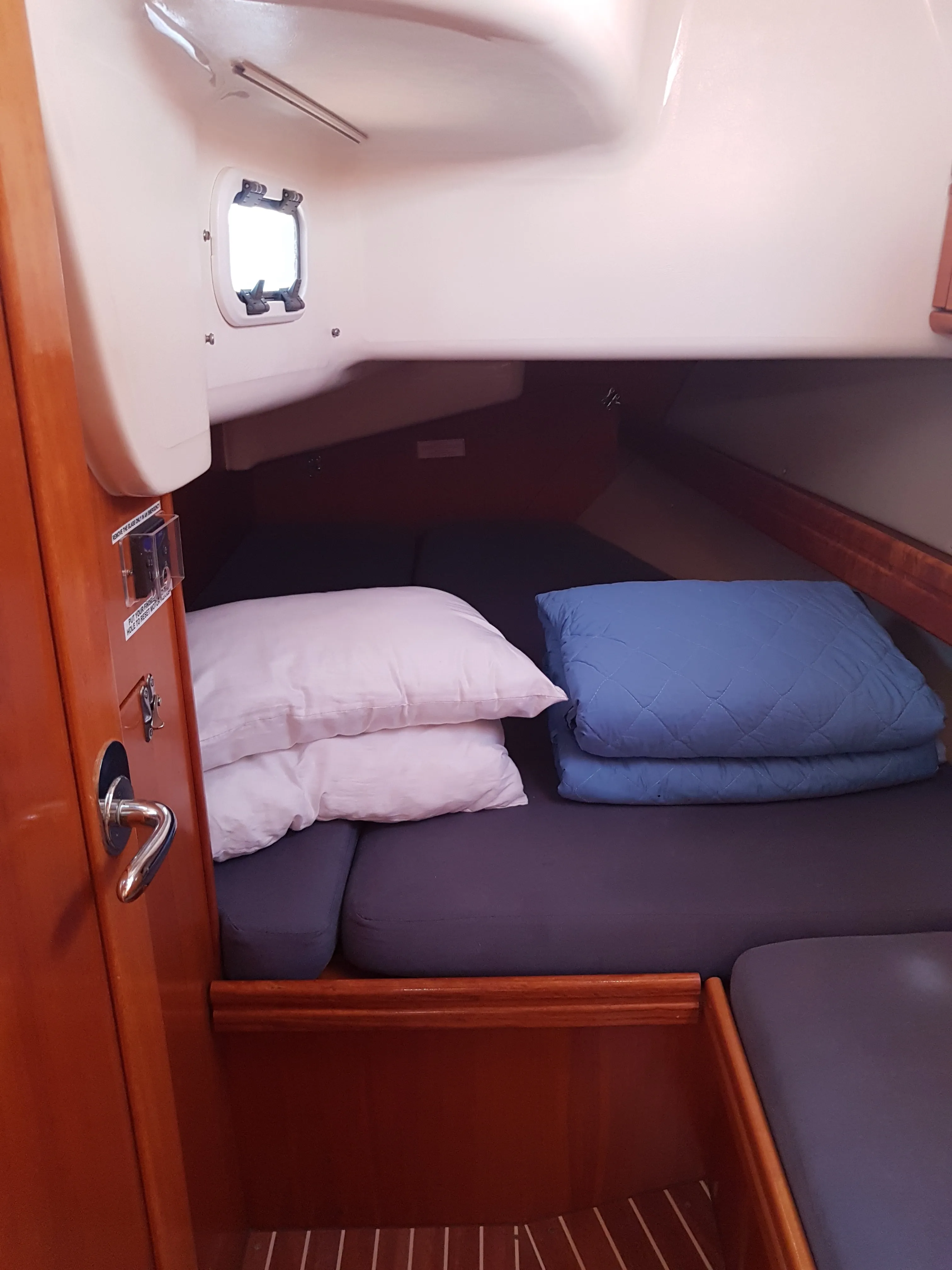 Bavaria 40 Cruiser — фотография яхты 6