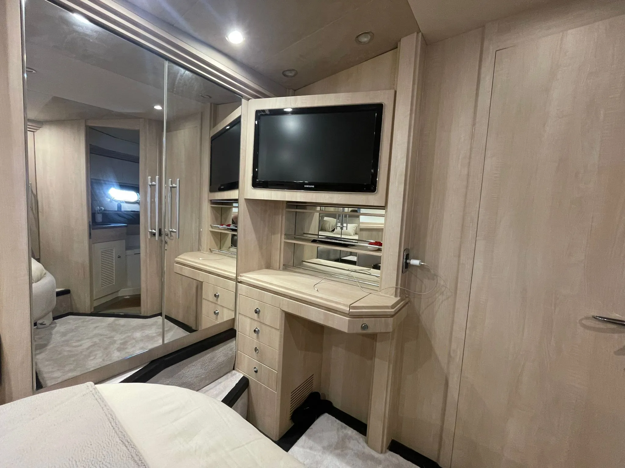 Sarnico 65 Premium — yacht photo 5