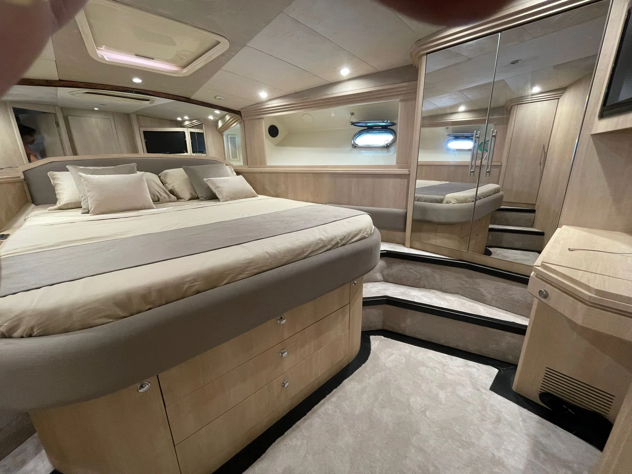 Sarnico 65 Premium — yacht photo 17