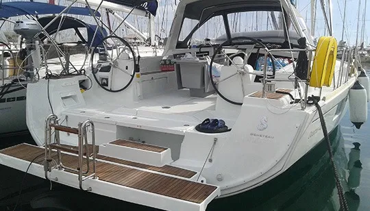 Oceanis 48 Pherousa — фотография яхты 10