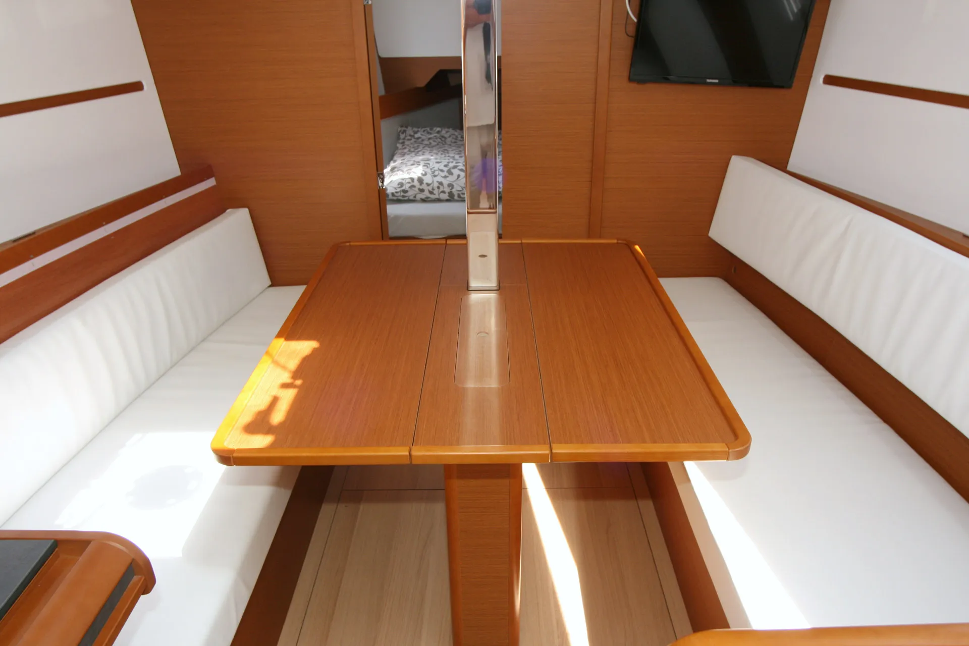 Sun Odyssey 349 Marie — фотография яхты 10