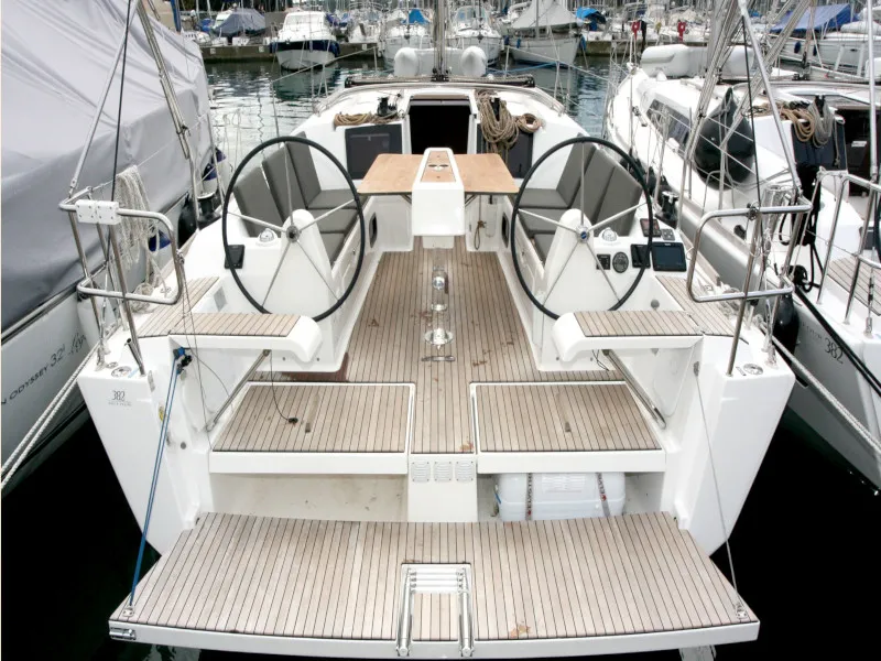 Dufour 382 Grand Large Lotta — фотография яхты 10