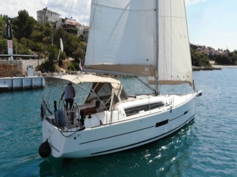 Dufour 382 Grand Large Lotta — фотография яхты 19