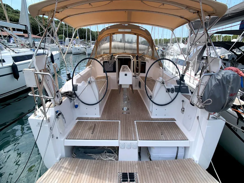 Dufour 382 Grand Large Lia — фотография яхты 14