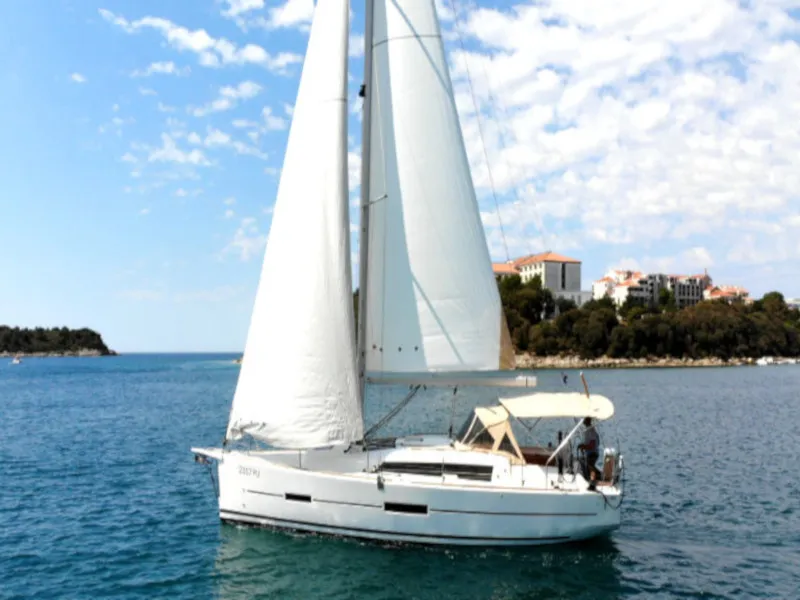 Dufour 382 Grand Large Lia — фотография яхты 6