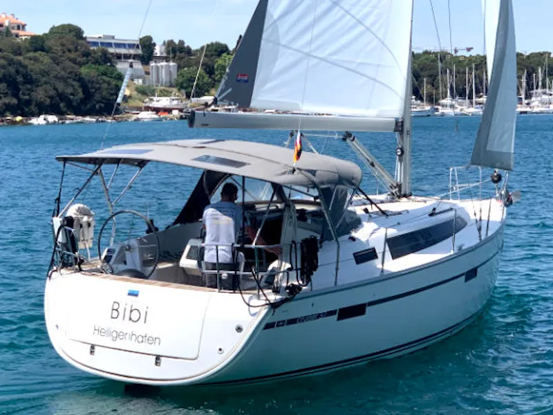 Bavaria Cruiser 37 Bibi — фотография яхты 18