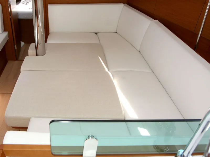 Sun Odyssey 389 Tina — фотография яхты 19