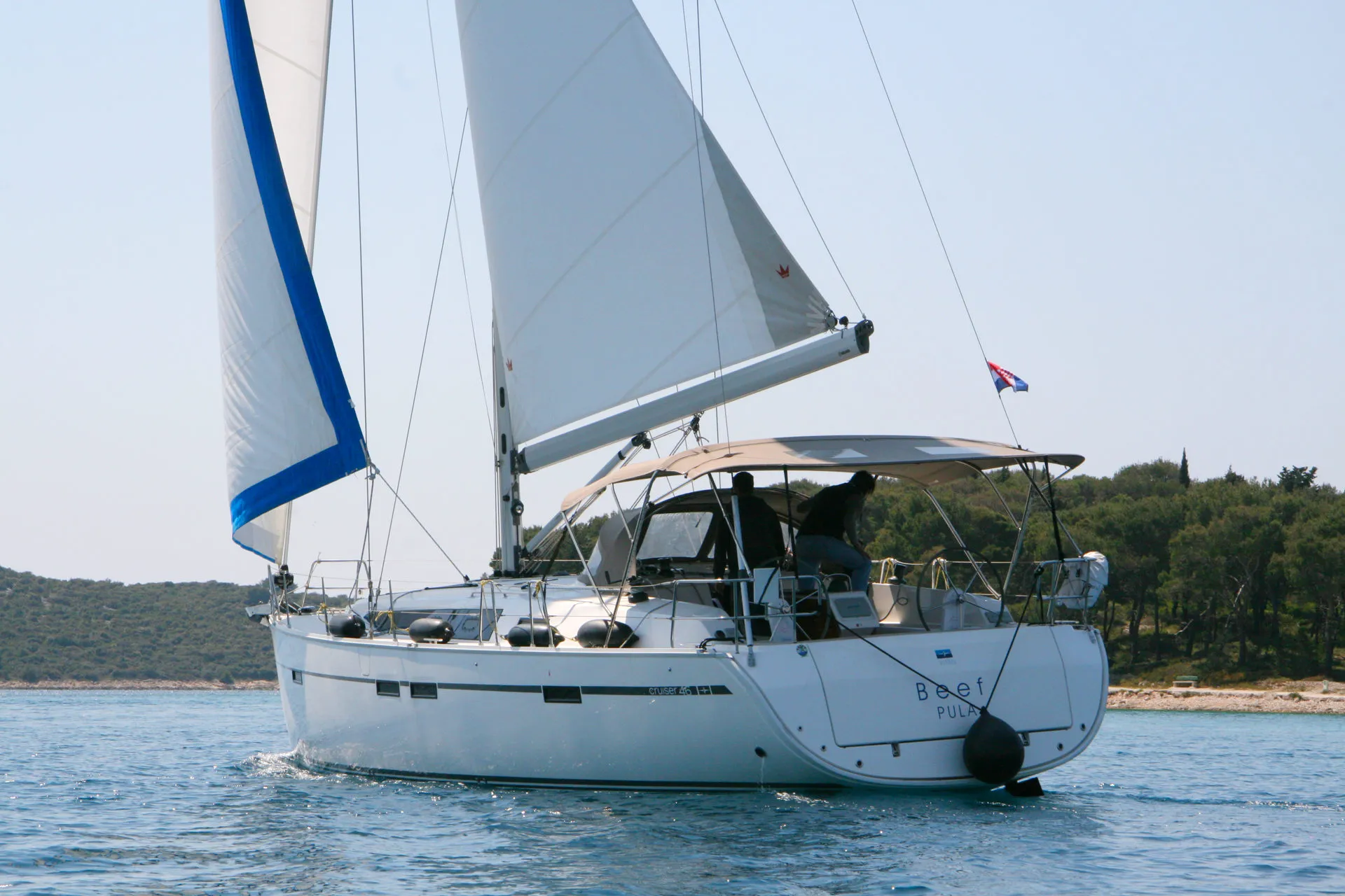 Bavaria Cruiser 46 Beef — фотография яхты 5