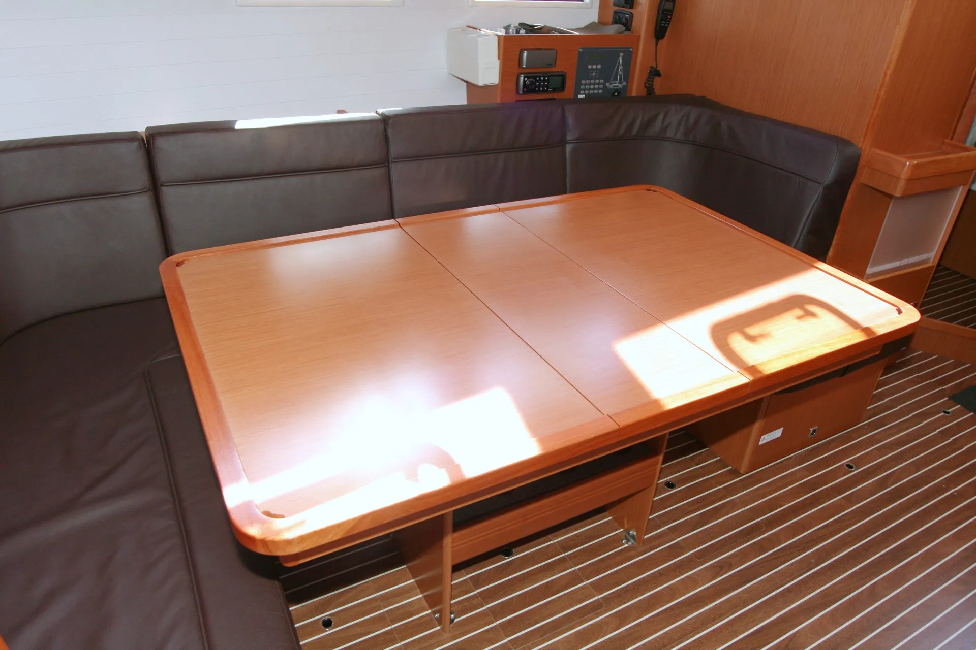 Bavaria Cruiser 46 Beef — фотография яхты 20