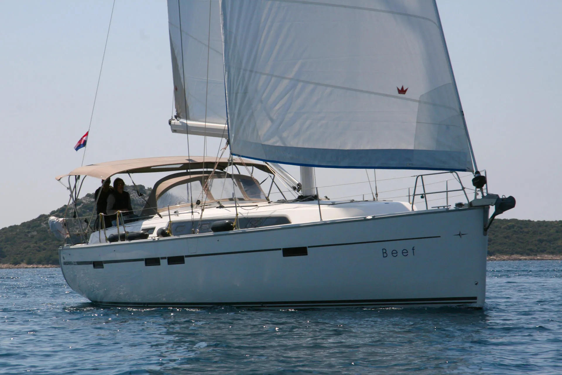 Bavaria Cruiser 46 Beef — фотография яхты 22