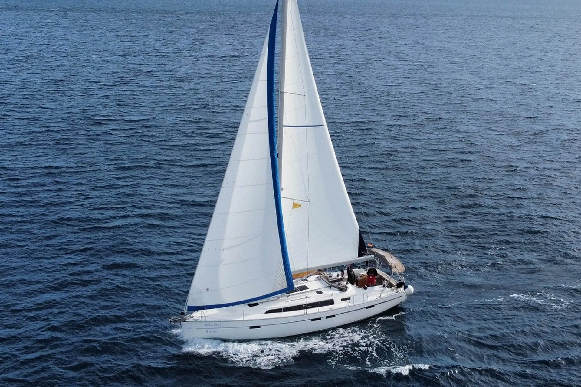 Bavaria Cruiser 46 Beef — фотография яхты 14