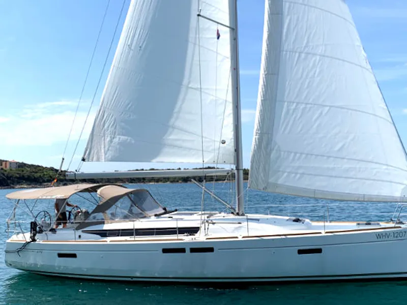 Sun Odyssey 479 Vencel — фотография яхты 14