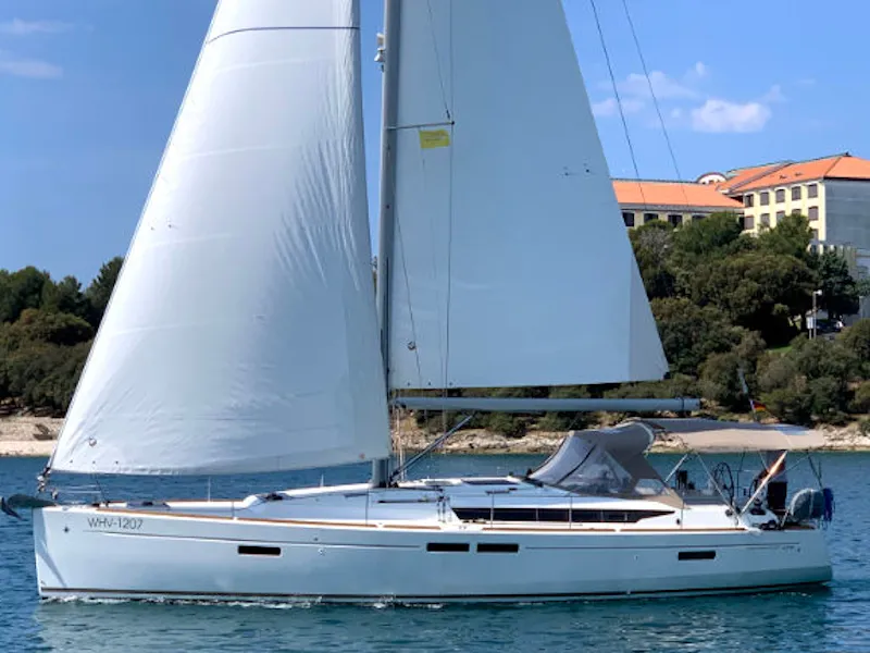 Sun Odyssey 479 Vencel — фотография яхты 3