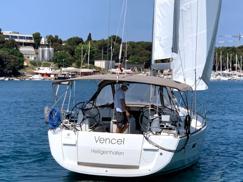 Sun Odyssey 479 Vencel — фотография яхты 21