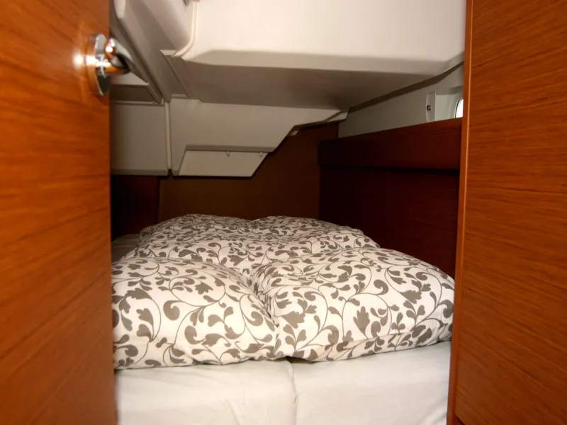 Sun Odyssey 389 Sissi — фотография яхты 2