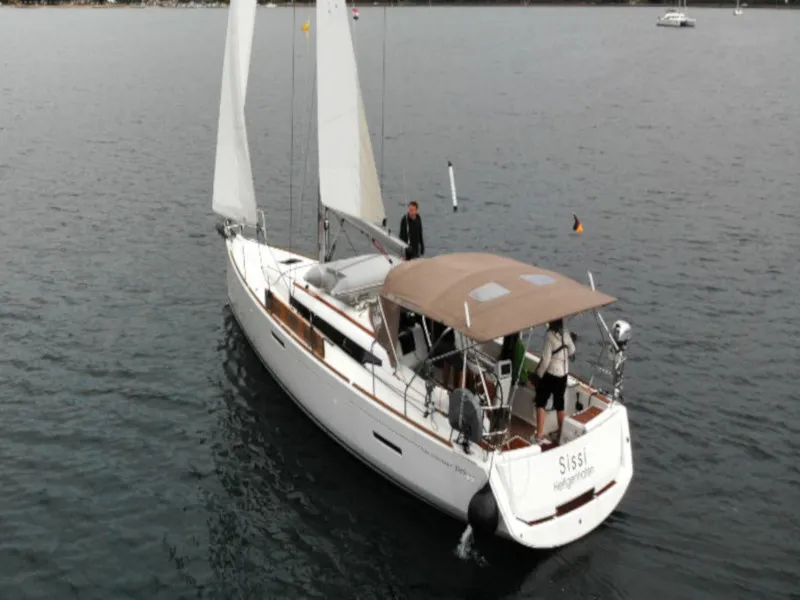 Sun Odyssey 389 Sissi — фотография яхты 7