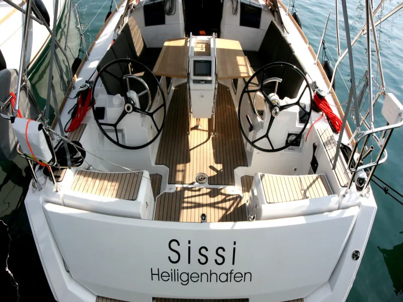 Sun Odyssey 389 Sissi — фотография яхты 6