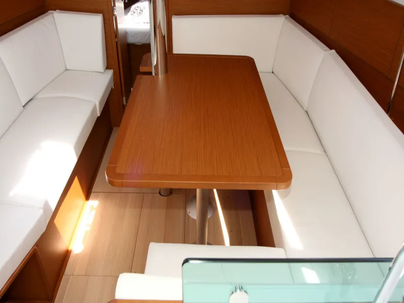 Sun Odyssey 389 Sissi — фотография яхты 20