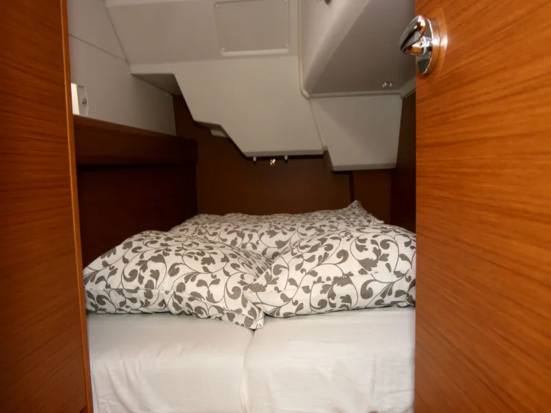 Sun Odyssey 389 Sissi — фотография яхты 15