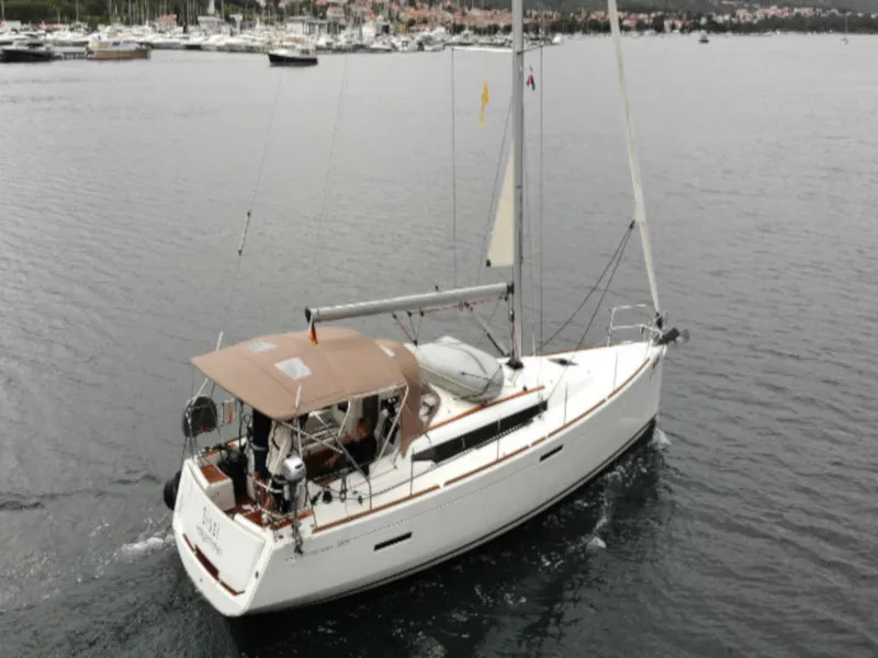 Sun Odyssey 389 Sissi — фотография яхты 19