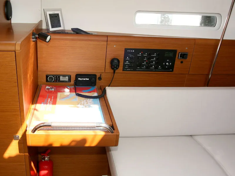 Sun Odyssey 389 Tara — фотография яхты 3