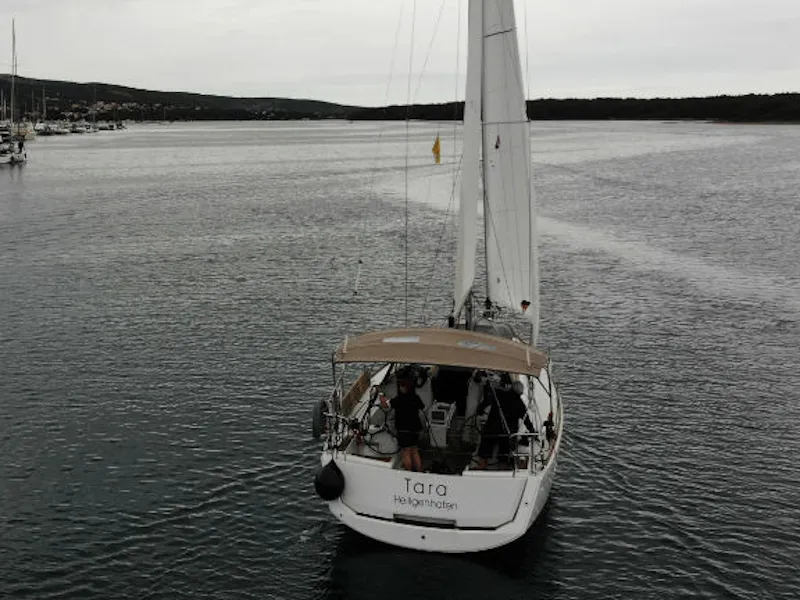 Sun Odyssey 389 Tara — фотография яхты 10
