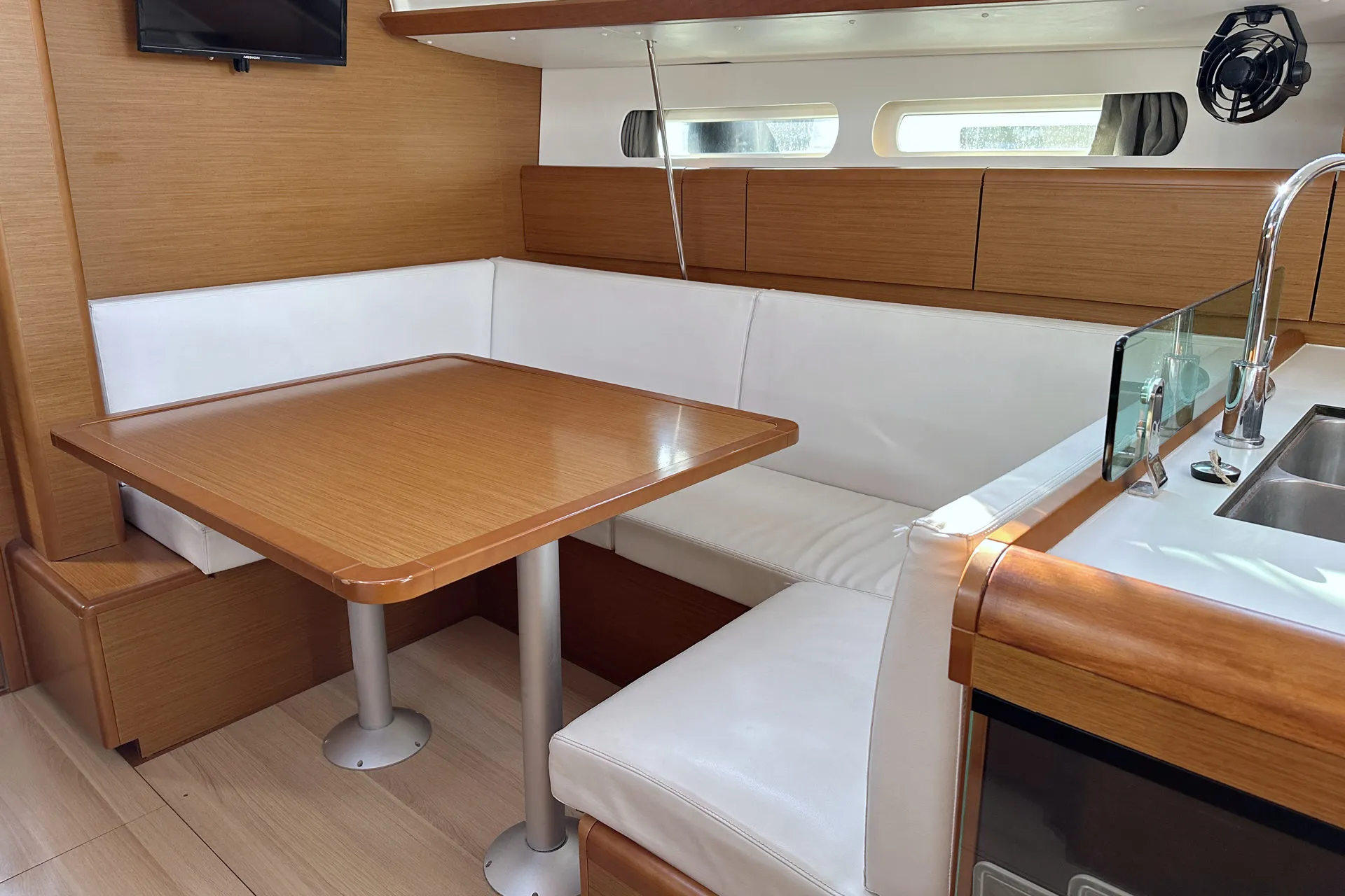Sun Odyssey 419 Happy Welcome — yacht photo 22