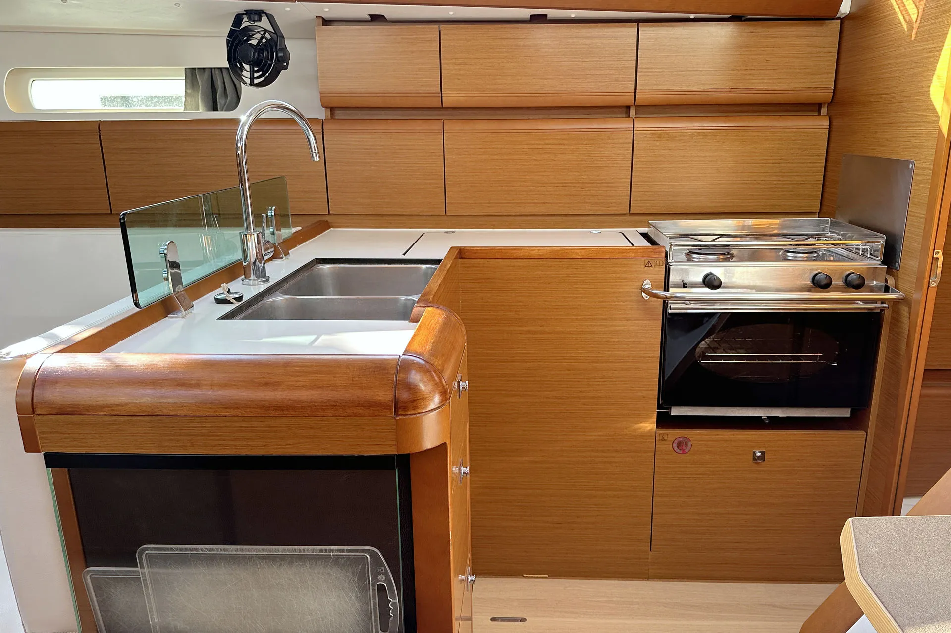 Sun Odyssey 419 Happy Welcome — yacht photo 2