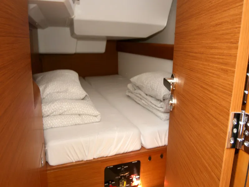 Sun Odyssey 479 Perla — yacht photo 12
