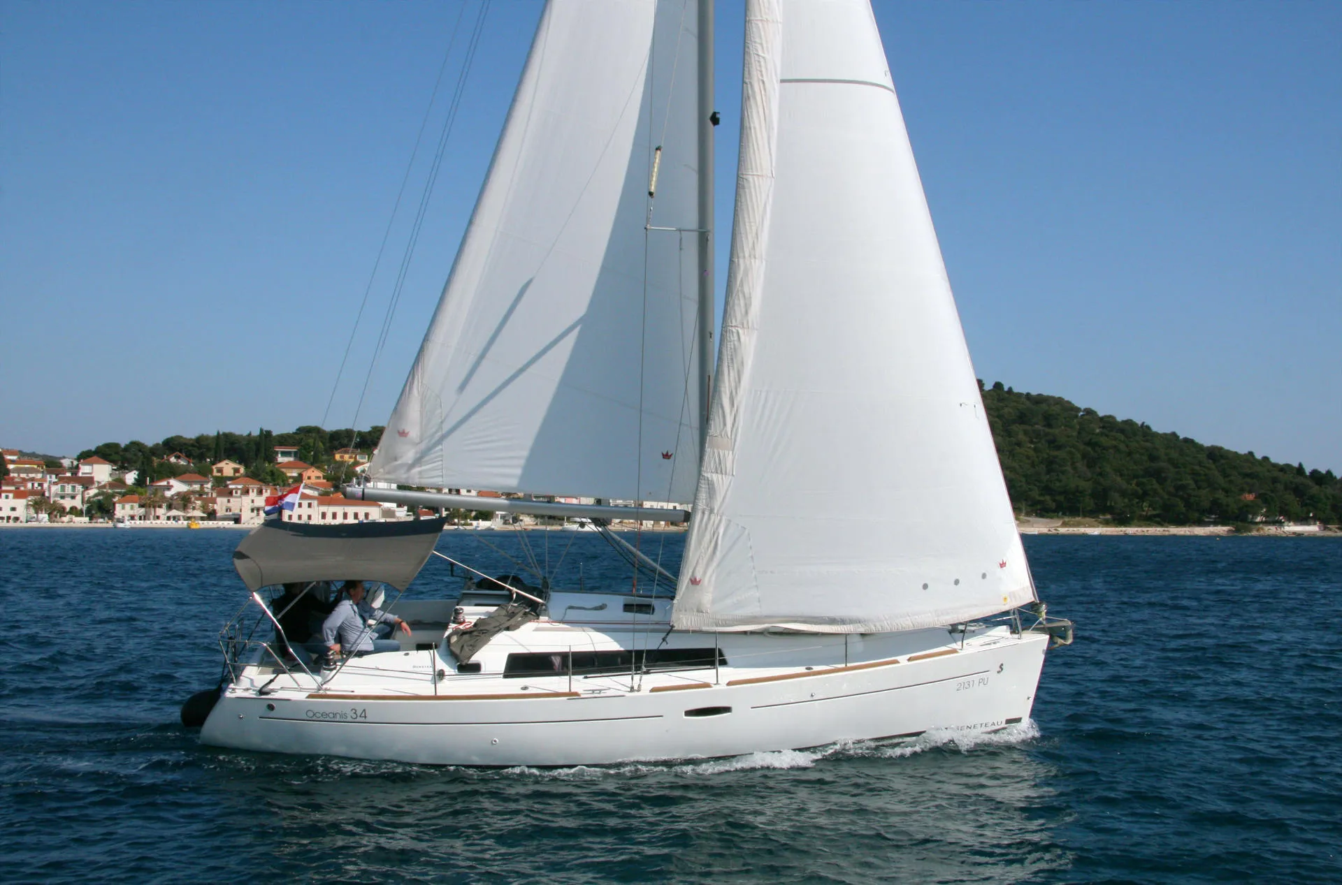 Oceanis 34 LL Skyhawk — фотография яхты 15
