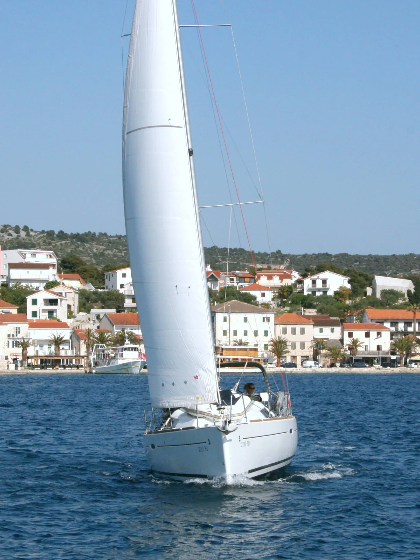 Oceanis 34 LL Skyhawk — фотография яхты 4