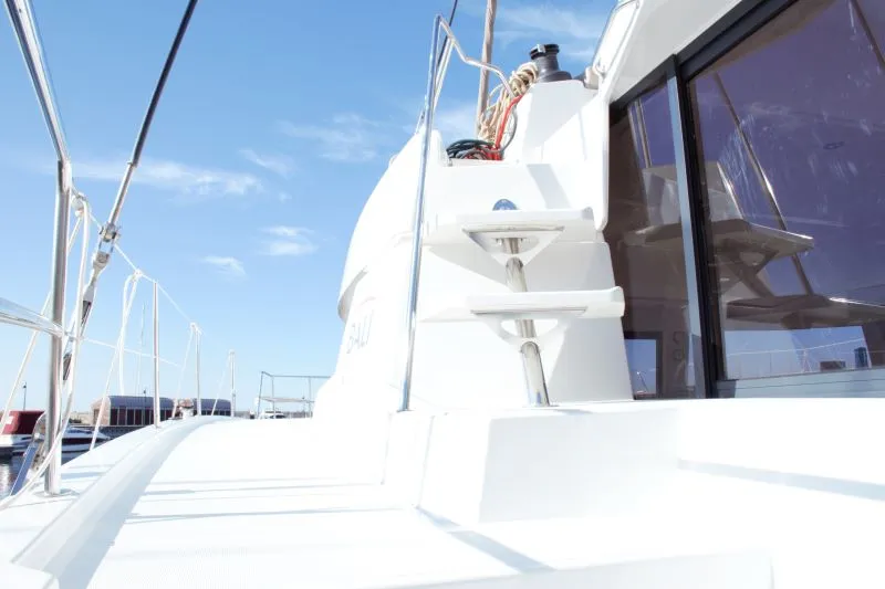 Bali 4.3 Fasteam Two (WM - A/C - GENERATOR) — jahtikuva 2