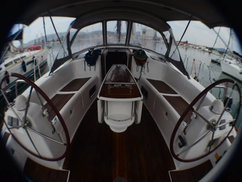 Oceanis 40 ANASSA — фотография яхты 12