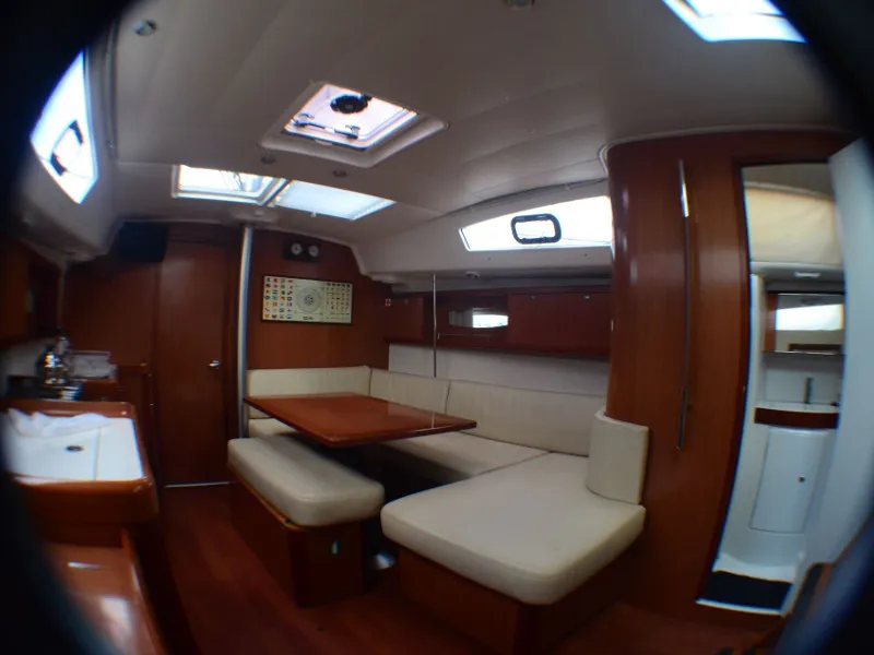 Oceanis 40 ANASSA — фотография яхты 4